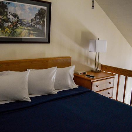 The Landing Resort Ег Харбър Стая снимка